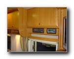 Click to enlarge the picture of 2006 Concorde Crusier 830H Motorhome  17/52